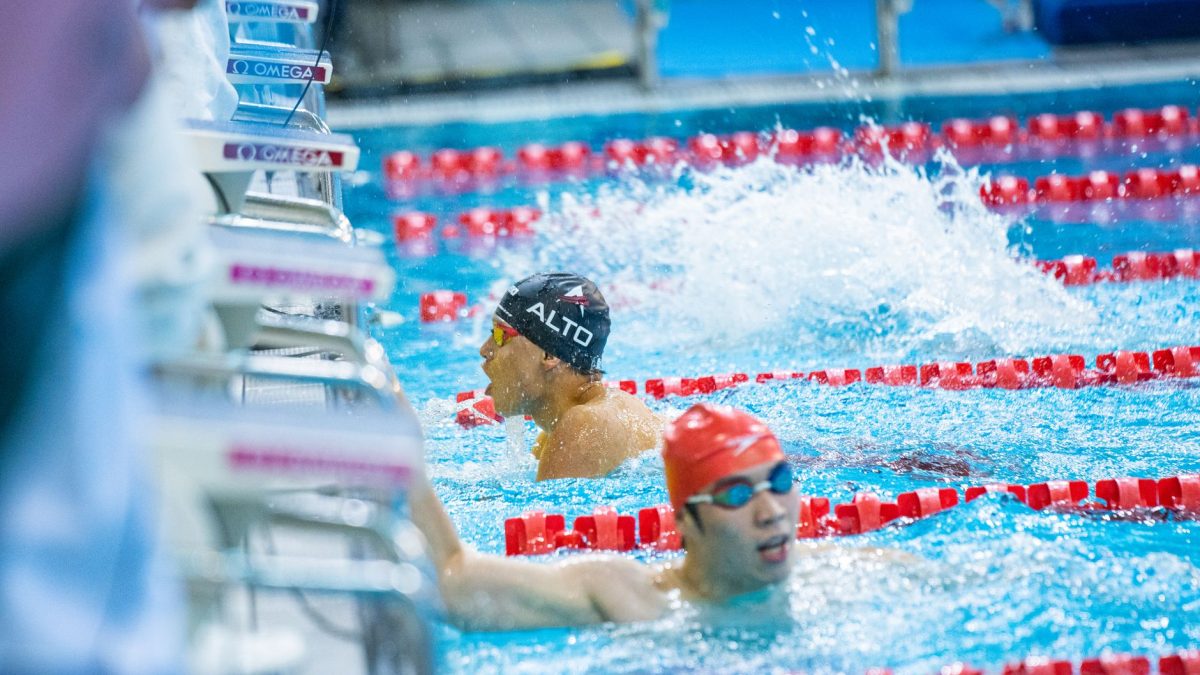 Hollandsk svømmestjerne sætter ny verdensrekord på 100 meter fri