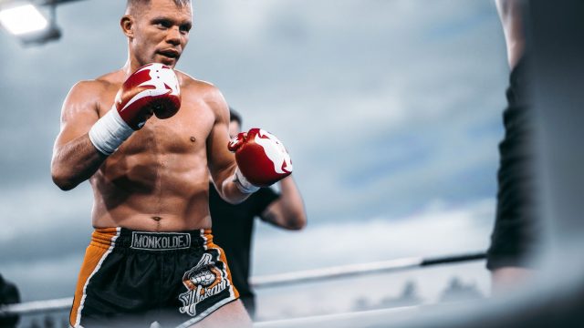 Ubesejret Usyk opgiver sine tre VM-bælter i sværvægt