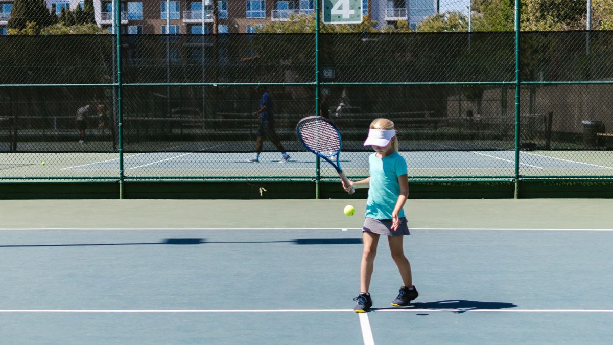 UM i tennis skudt i gang på HIKs anlæg i Hellerup