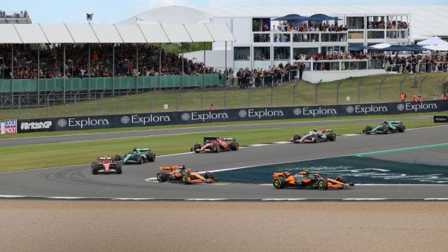 Antonelli henter pole position til Storbritanniens Grand Prix